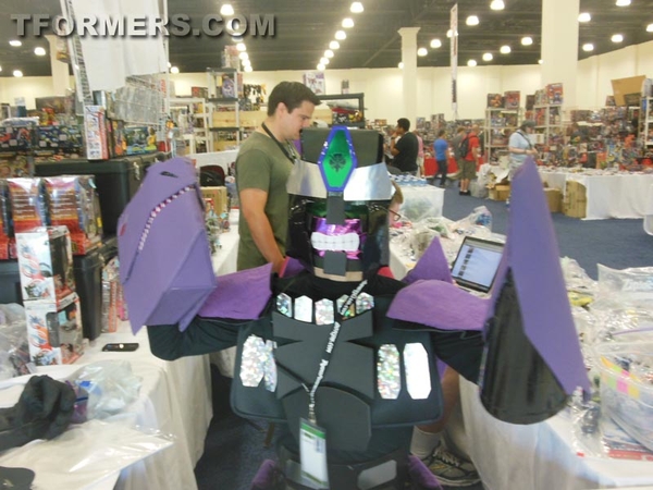 BotCon 2013   The Transformers Convention Dealer Room Image Gallery   OVER 500 Images  (76 of 582)